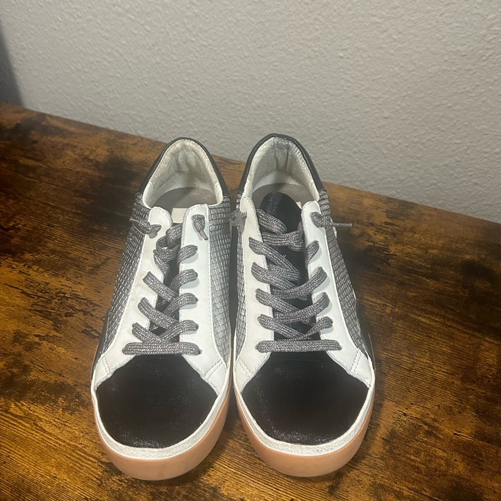 Dolce Vita Zina Sneaker Women Size 7